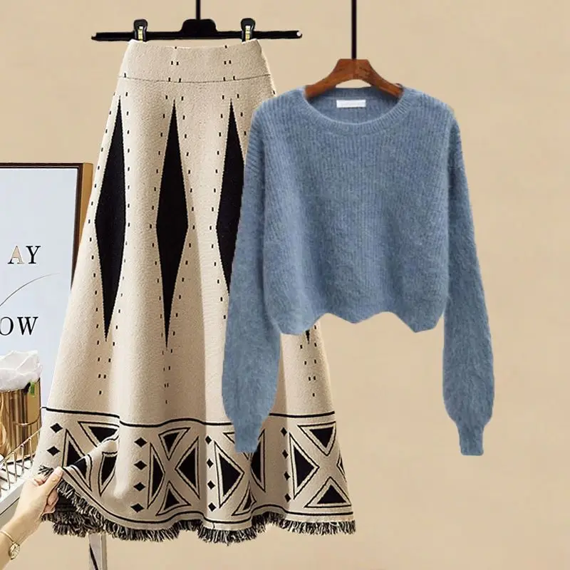 Large Women's Autumn and Winter Set 2023 New Fashion Knitted Sweater Slim and Versatile Half Skirt Two Piece Set