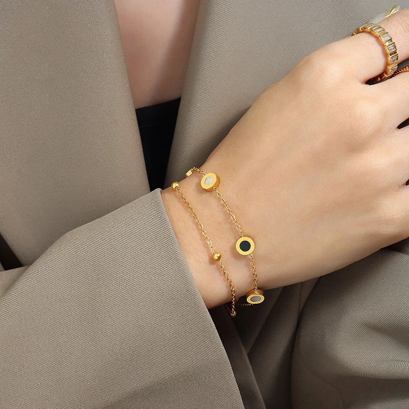 

New Korean Fashion Trend Unique Design Retro Elegant Personality Titanium Steel Bracelet Women Senior Jewelry Party Gifts