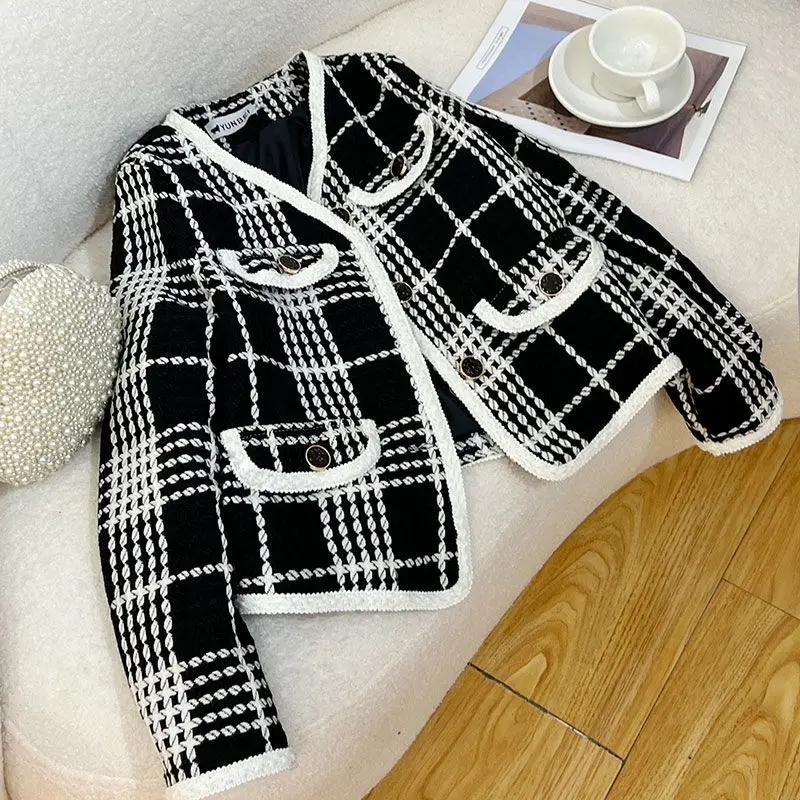 

Autumn Coat Women Small Fragrant Cardigan Jacket Versatile Unique Korean Elegant Fashion Design Stripe Slim Small Short Top