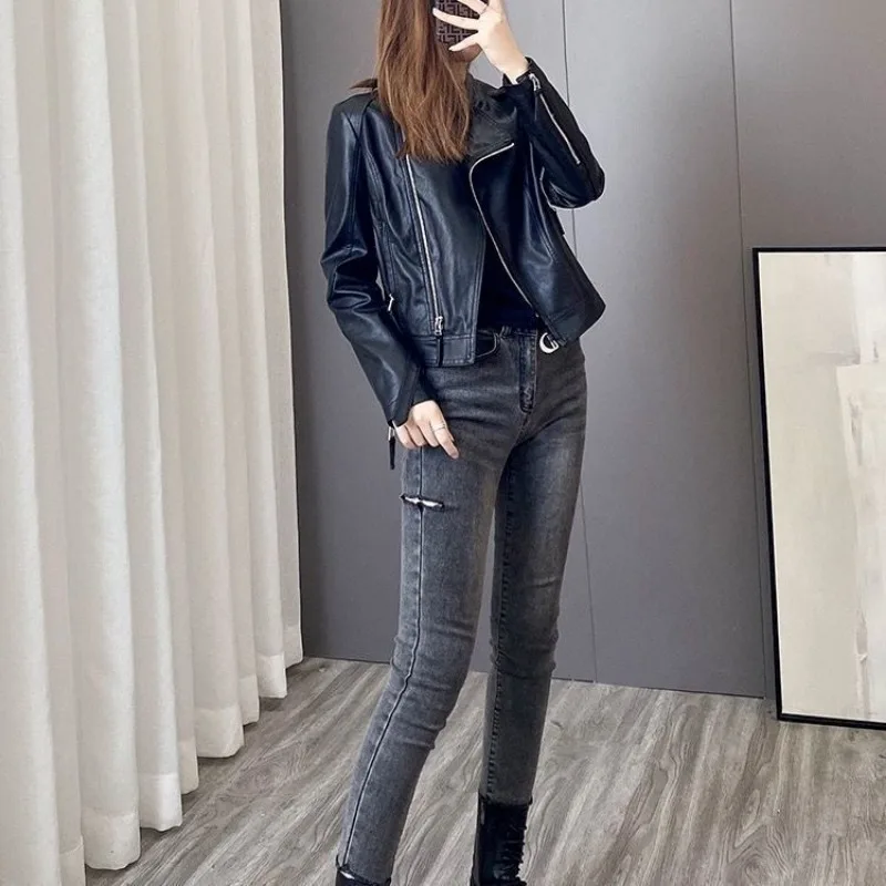 Leather Jacket Women Zipper Motorcycle Jacket Streetwear PU Leather Coat Belt Short Tops Stand-up Collar Black Outerwear Korean