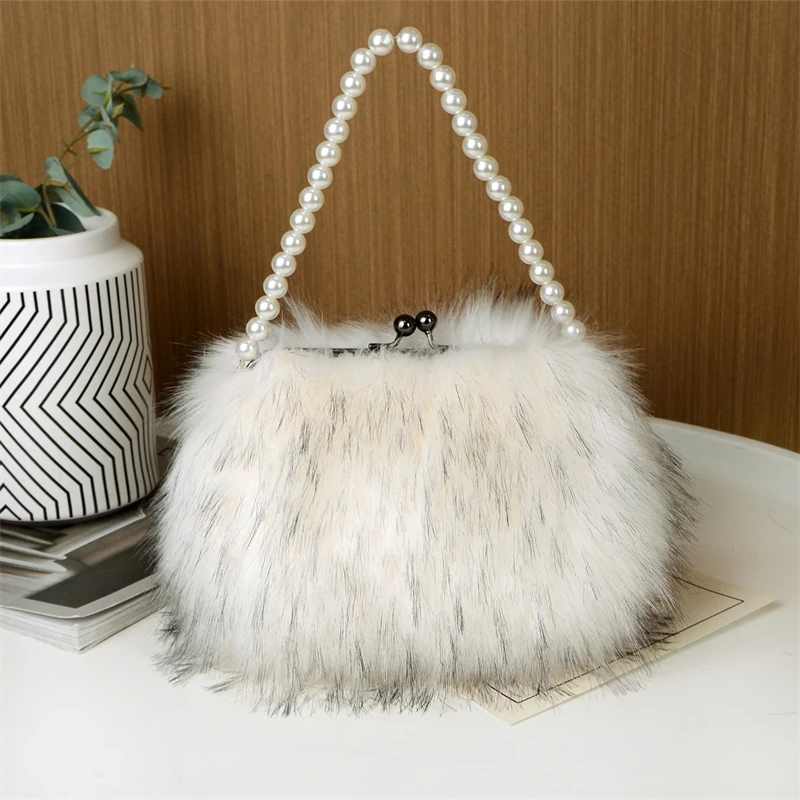 2023 New Women's Fur Hand Bag Imitation Raccoon Fur Shoulder Bag Pearl Chain Embellished Crossbody Large Capacity Fur Bag