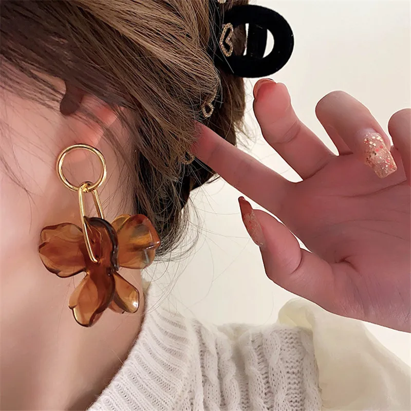 Vintage Metal Petals Earrings dangle earrings drop earrings long earrings USA Style Personality Drop Travel Wedding Accessories