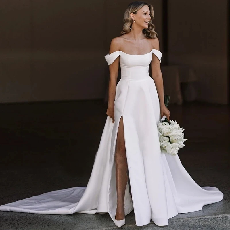 

Simple Satin Wedding Dresses Sweetheart Off The Shoulder Smooth Pleat Ball Gowns Sexy High Side Slit Formal Bridal Beach Party