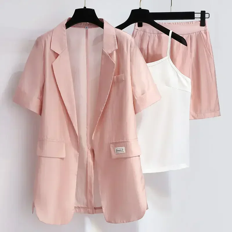 

Large Women's Summer Suit Women's New Style Waist Closing Slim Age Reducing White Suspender Top and Shorts Three Piece Set