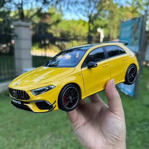 1:18 Scale Diecast Alloy Mercedes Benz A45 AMG SUV Toys Cars Model