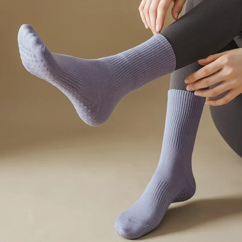 Sports Socks New Cotton Mid-calf Solid Color Silicone Non-slip Sports Stockings Fitness Pilates Yoga Socks Women Dance Socks Floor