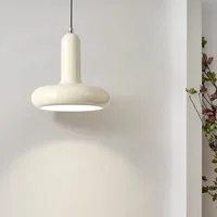 Bauhaus moderne Style crème chambre lampes de chevet nordique Macaron créatif Table à manger lampes de Bar design danois petit lustre 2
