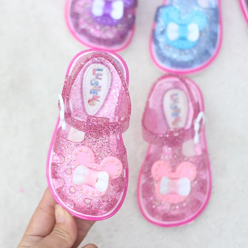 Girl sandals new fashion little girl princess shoes open toe primary school Korean version of summer children's crystal sho