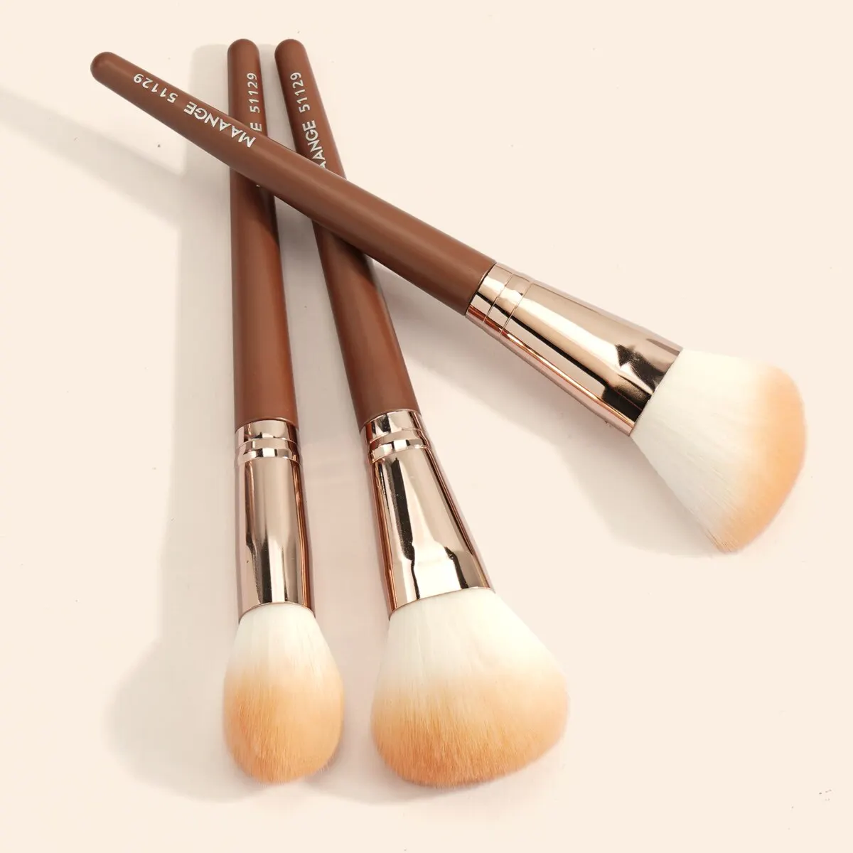 Maange 3PCs 메이크업 브러쉬 세트 밀도 파운데이션 컨투어 블러쉬 브론저 브러쉬 블렌딩 페이스 메이크업 도구 푹신한 부드러운 강모