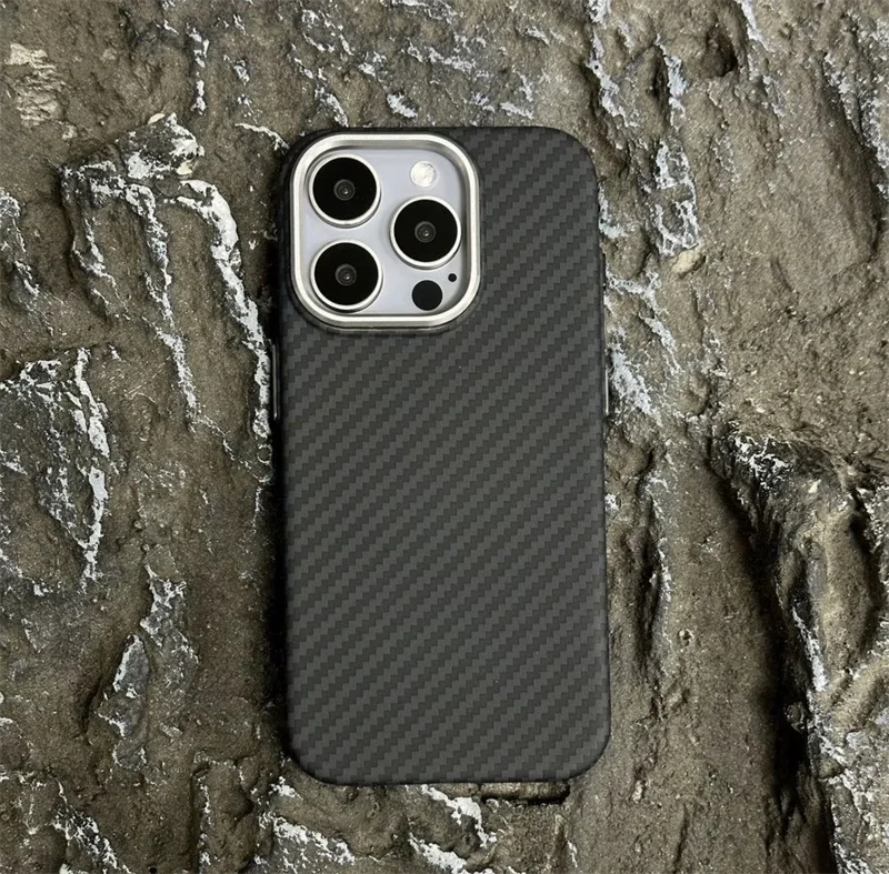 Carbon Fiber Relief MagSafe Case with Alloy Lens
