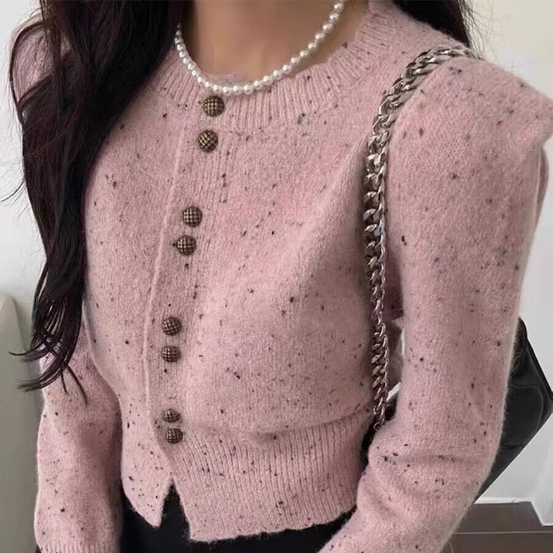 

Thirteen Row Round Neck Button Up Long Sleeved Shiny Sweater for Women Winter New Korean Slim Solid Color Versatile Temperament