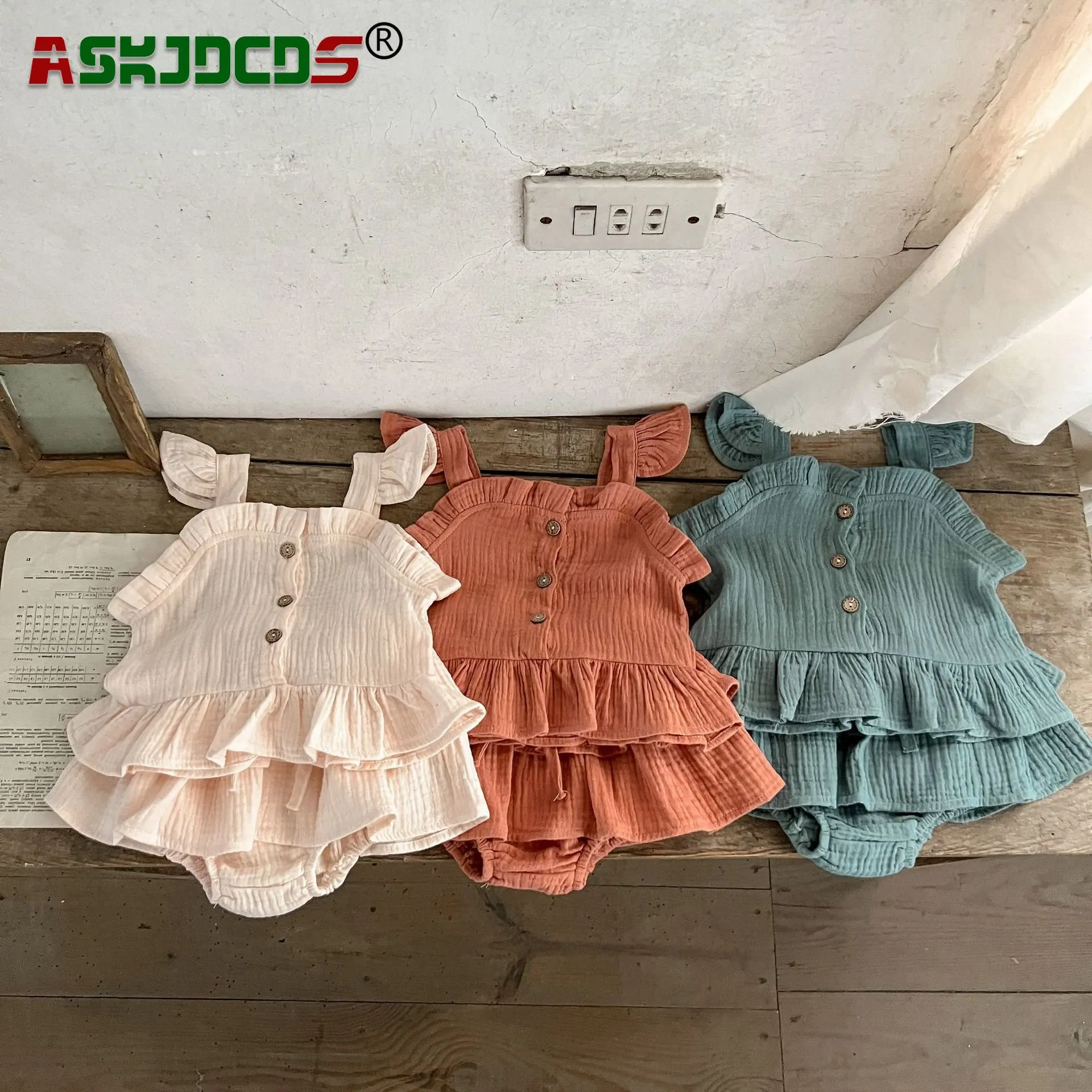

New Summer 2023 Infants Toddlers 0-3Y Kids Baby Girl 2-Piece Clothing Set: Sling Top Ruched Solid Color Vest+Tiered Shorts