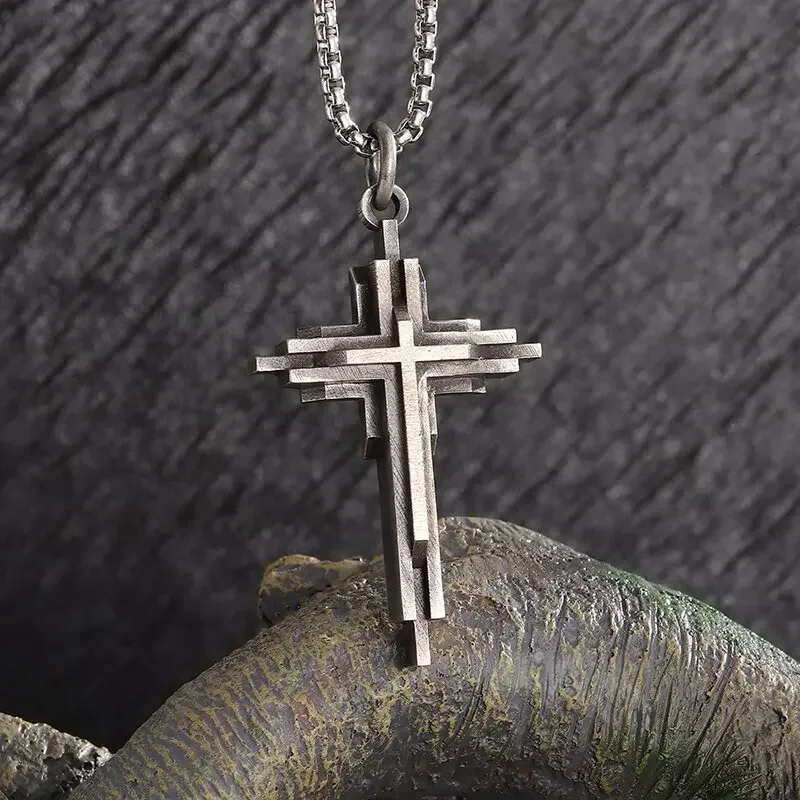 Collana con ciondolo croce teschio crocifissione gotica Gioielli di preghiera cattolica per uomini e donne Gioielli punk alla moda