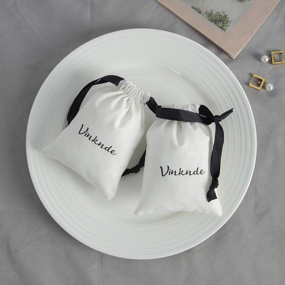 Custom Logo Natural White Cotton Gift Bags Drawstring Sack 9x12cm Pack of 100 Makeup Rings Jewelry Packaging Organizer Pouches