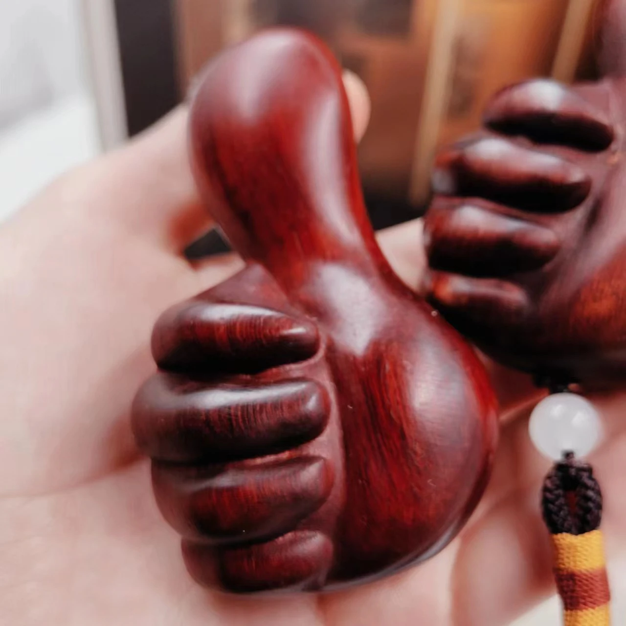 thumb