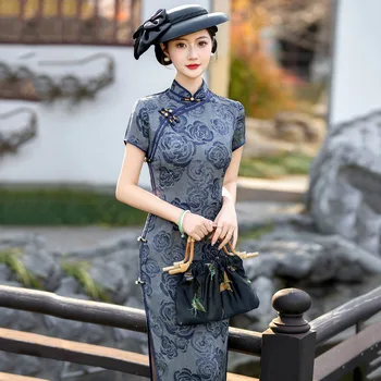 Cheongsam in raso stile tradizionale cinese grigio da donna estivo Nuovo abito Qipao con stampa rosa lunga con colletto alla coreana femminile migliorato 1