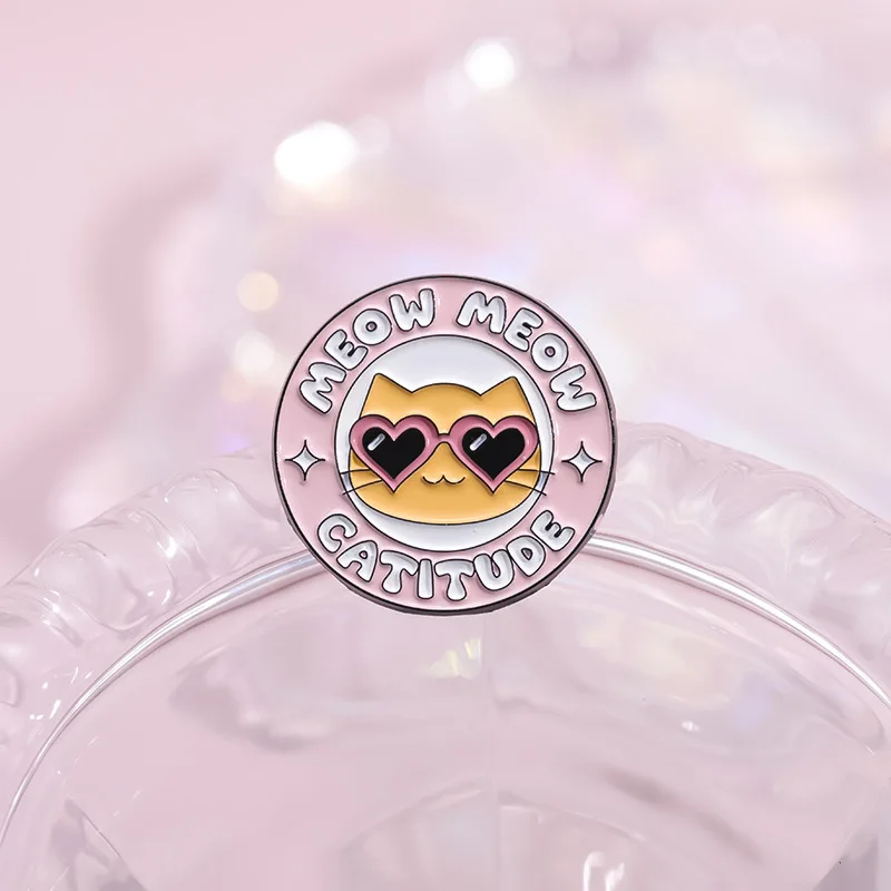 Certified Cat Lady Enamel Pin - Detail 5