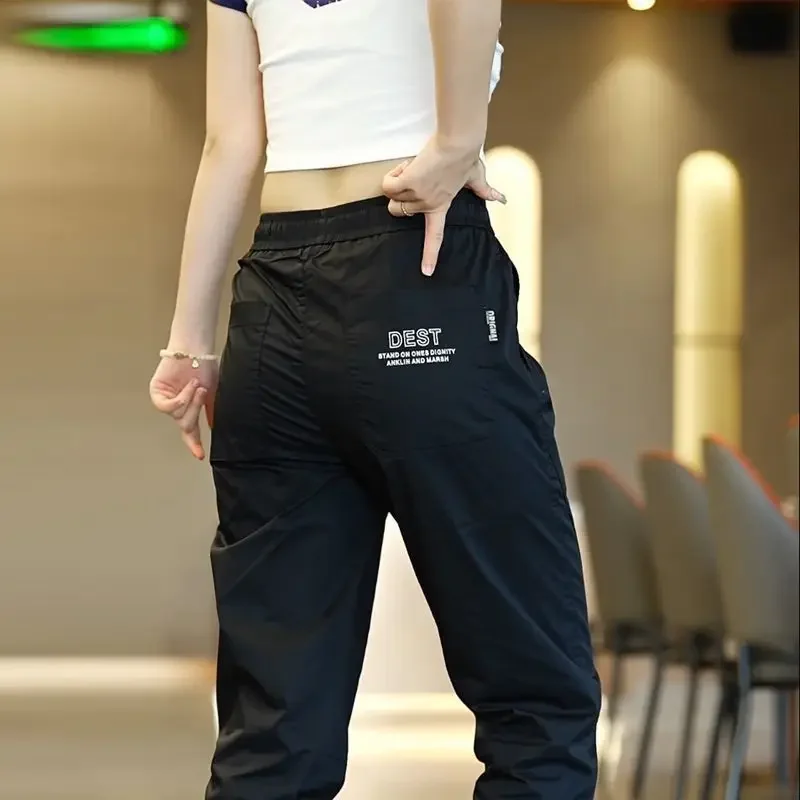 thumbnail image 1 of Pantalones de moda para hombre, pantalones cortos de verano ajustados, de bajo precio, elegantes, estéticos, ropa de calle regular, nuevos pantalones casuales para hombre, 1 of 5