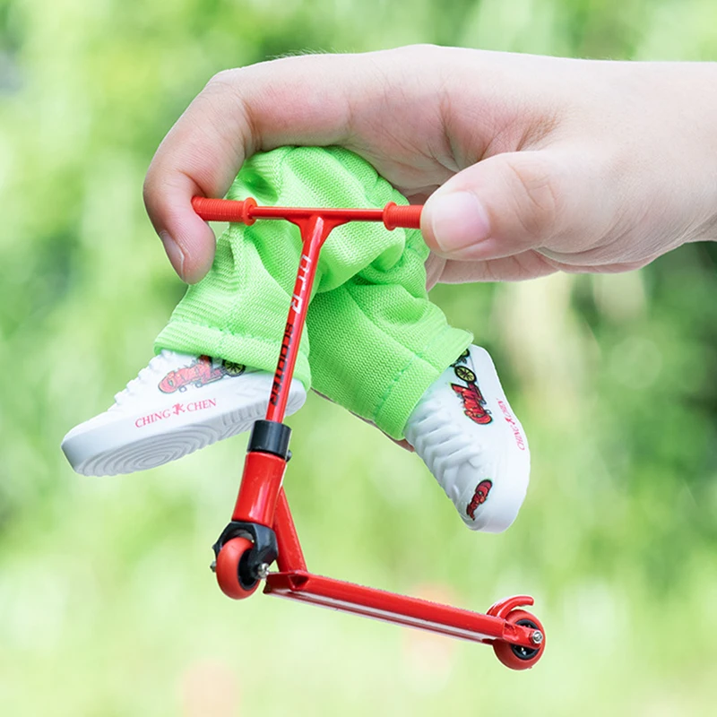 Mini Scooter Two Wheel Scooter Finger Skateboard Finger Shoes Mini Cloth Children's Educational Toys Finger Bike Funny Toy