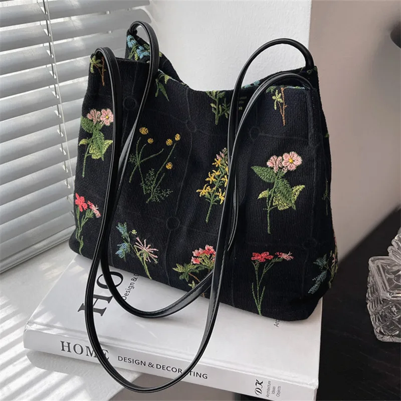 New Aesthetic Floral Shoulder Bag, Trendy Embroidery Tote Bag, Ethnic Style Handbag for Women Daily Use Travel Work Dating Party