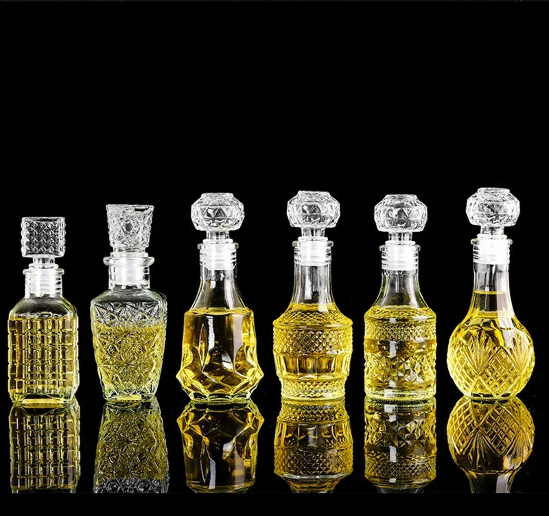 High-grade transparent glass small wine bottle 50/100ml whisky dispenser mini creative red wine bottle