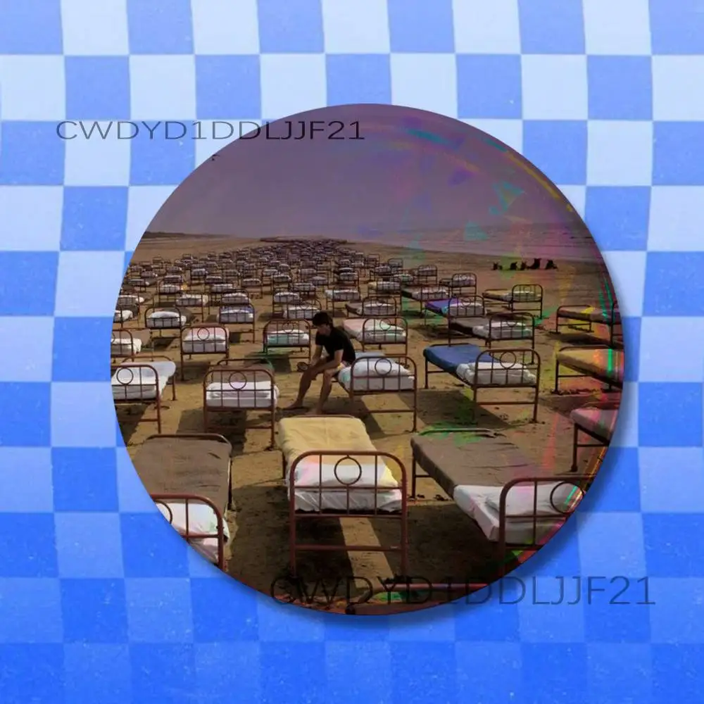 P-Pink F-Floyd 달의 어두운 면모 배지 브로치 피규어 라펠 핀 의류 배낭 패션 귀여운 컬렉션 장식 디스플레이