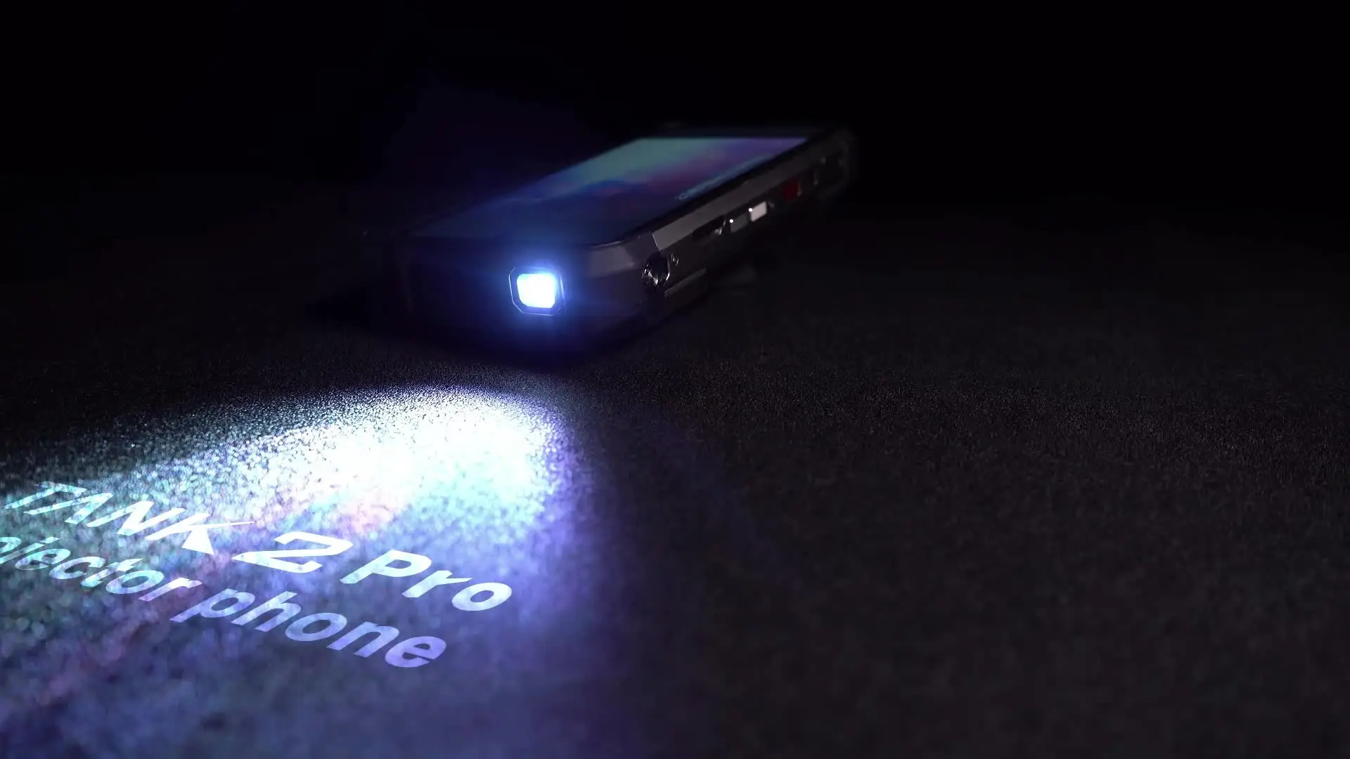 8849 Tank 2 PRO 頑丈なスマートフォン プロジェクター付き 6.79インチ
