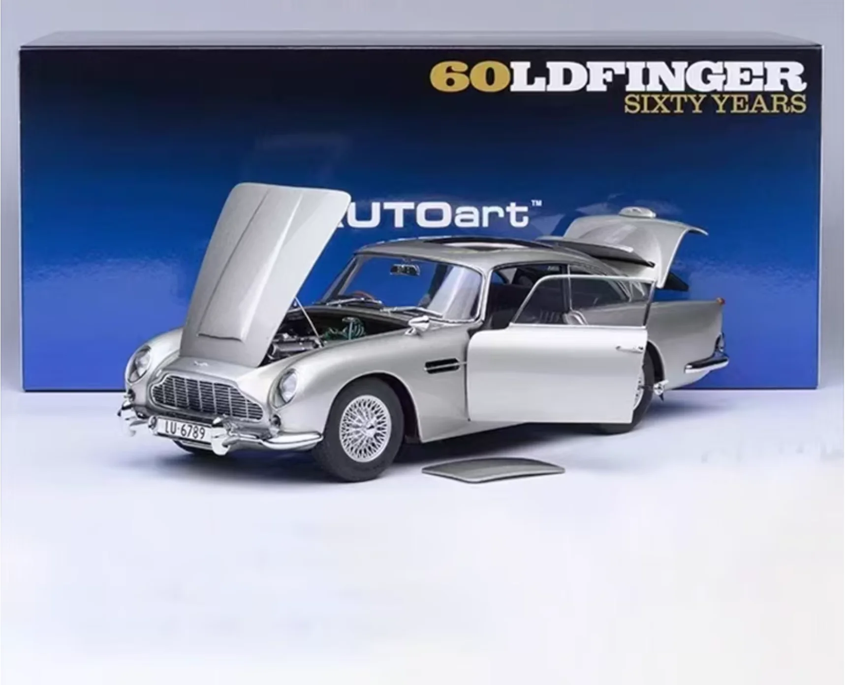Miniature Neo Scale Models 1/87 – Ford Taunus P6 Coupé – Bleu – Résine – Collection Limitée