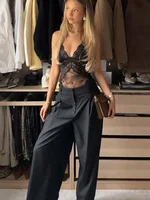 Combinaison sexy en dentelle patchwork pour femme, col en V, sans manches, dos nu, taille haute, coupe ajustée, collection Printemps 2026, vêtements féminins tendance 5