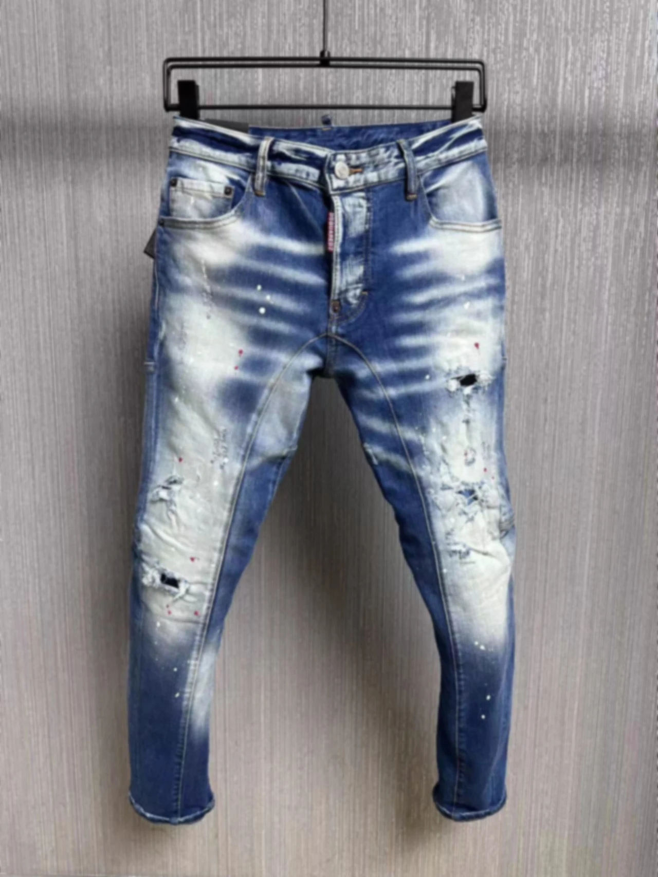 2024 Spring/Summer New Trendy Men's Water Wash Worn Hole Patch Paint Personalized Button Feet D2 Jeans for Men