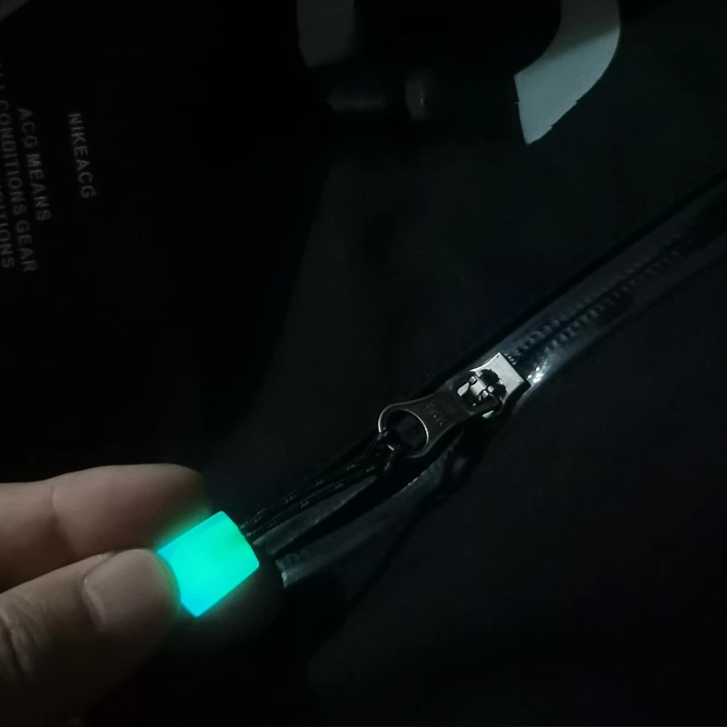 Two-tone Luminous Zipper Pull Ultra-Bright Glow in Dark Night Anti-lost Ends Tent Lock Zips for Coats Jackets Bag Rucksacks
