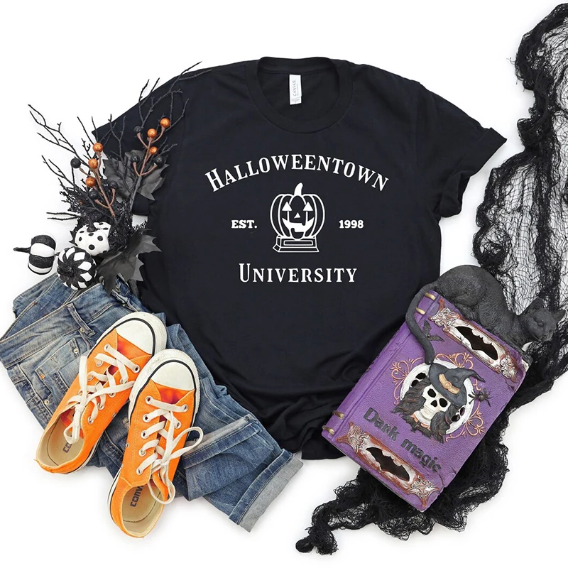 

Halloweentown University Graphic T Shirt Women Cotton Crewneck T-shirt 90s Grunge Clothes Witch Halloween Tshirt Lady Kawaii Top