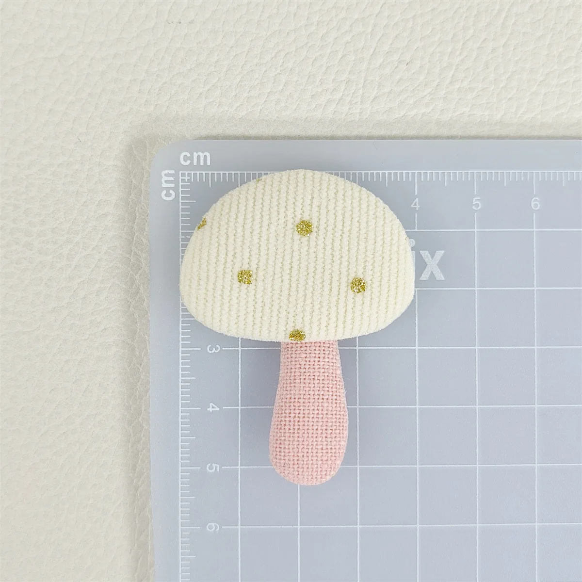 봉제 원단 아트 귀여운 작은 신선한 버섯 액세서리, DIY 헤어 액세서리 가방, 의류 신발 양말 모자 장식 액세서리, 15 개
