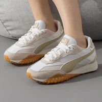 PUMA Biktop Rider unisexe, chaussures décontractées tendance à tige basse, rembourrées et légères, coloris blanc et marron 401440-04 3