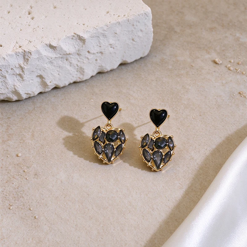Woman's Temperament Gray Heart Shape Dangle Earrings Stud Natural Stone Craved Zinc Alloy Earrings Korean Style Evening Jewelry