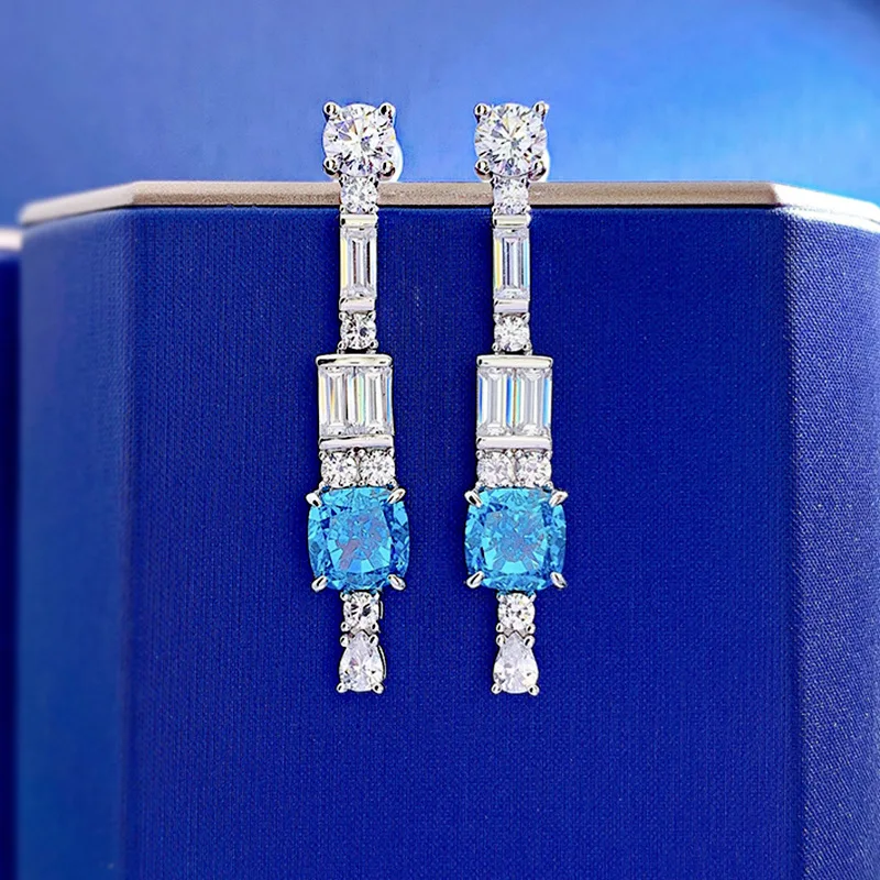 

S925 Silver Fat Square Ice Flower Cut 6 * 6 High Carbon Diamond Sea Blue Treasure Diamond Earrings with High Quality Wholesale