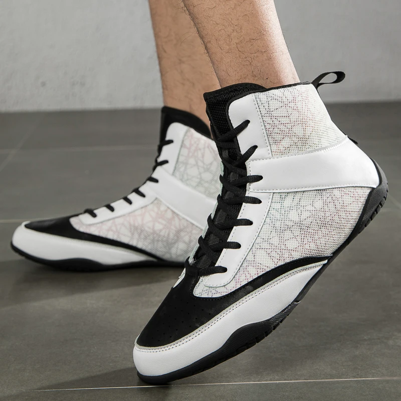 Men's and Women's Boxing Shoes Men's Wrestling Training Shoes Fighting Sanda Strength Gymnastics Short Pipe High Top Shoes