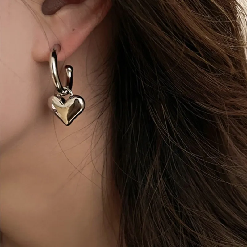 Silver Color Love Heart Stud Earrings for Women Retro French Peach Heart Earring Girls Jewelry Accessories Gifts