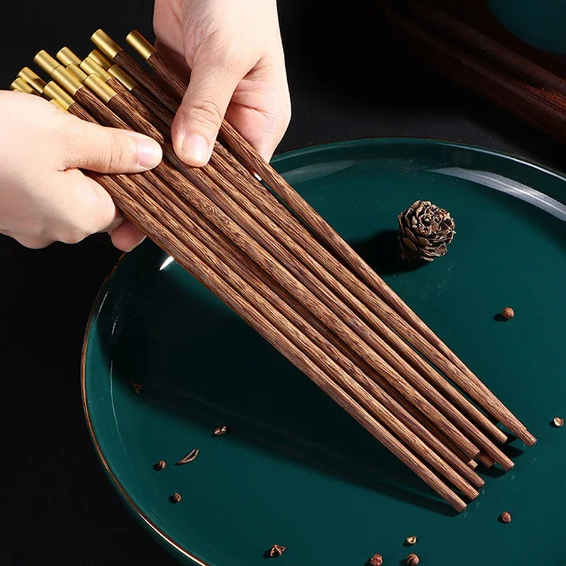 10 Pairs Wooden Chopsticks Set Chinese Chopsticks Japanese Sushi Sticks Reusable Korean Food Chop Sticks Wood Cutlery Tableware