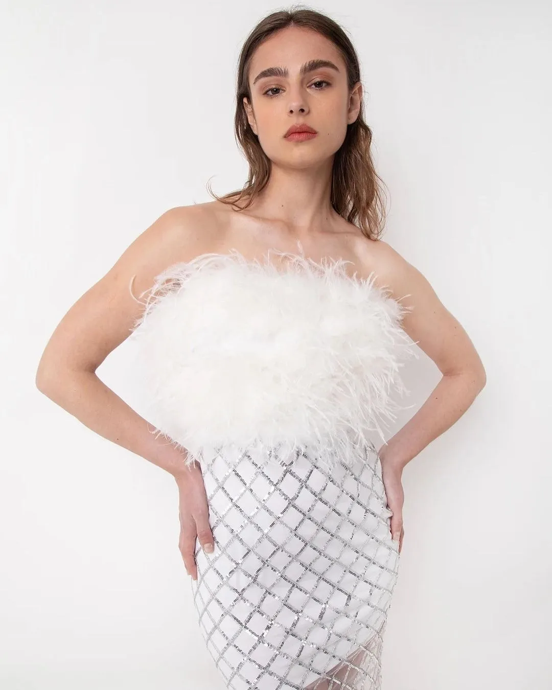 

Women Summer White Feather Sequined Prom Bodycon Party Dress Sexy Strapless Midi Elegant Celebrity Evening Runway Party Dress