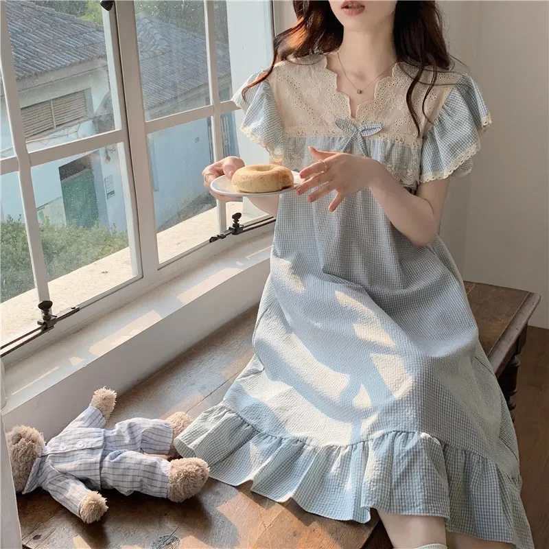 

Korean Cute Lacework Embroidery Princess Nightgown Women Summer Short Sleeve Plaid Sleepdress Bow Tie Home Clothes Ruffles S075