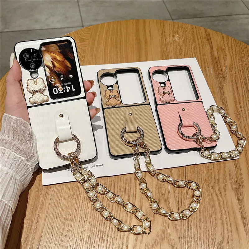Vertical Stripe Cartoon Bear Phone Case For OPPO Find N3 Flip Bracelet Protective Cover Shell