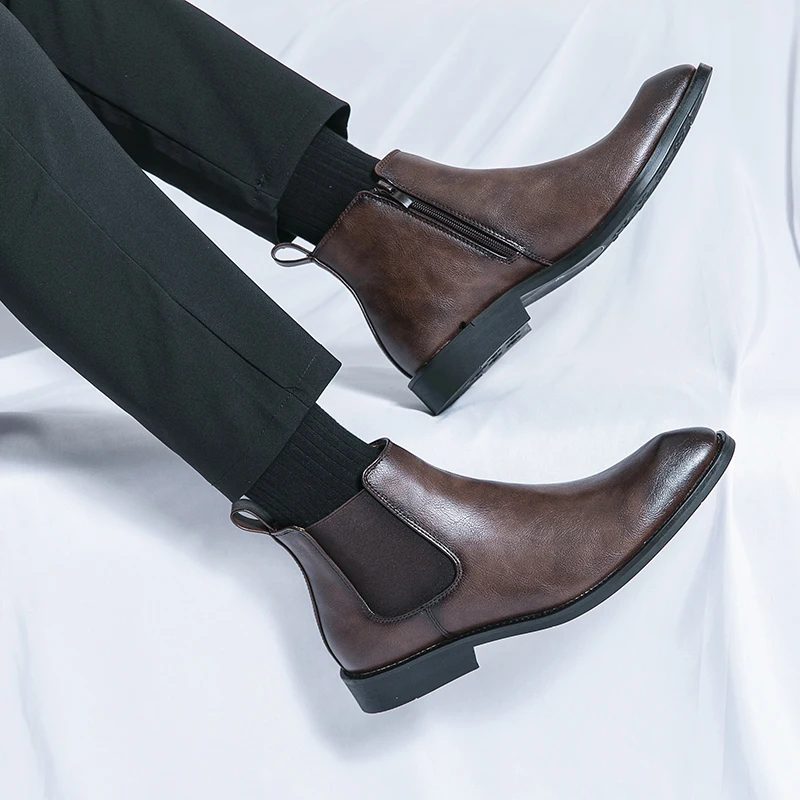 2024 Leather Spring Designer Zipper Italian Dress Office Shoes for Mens Chelsea Casual Boots Retro Pointed Ankle Boot Footwear