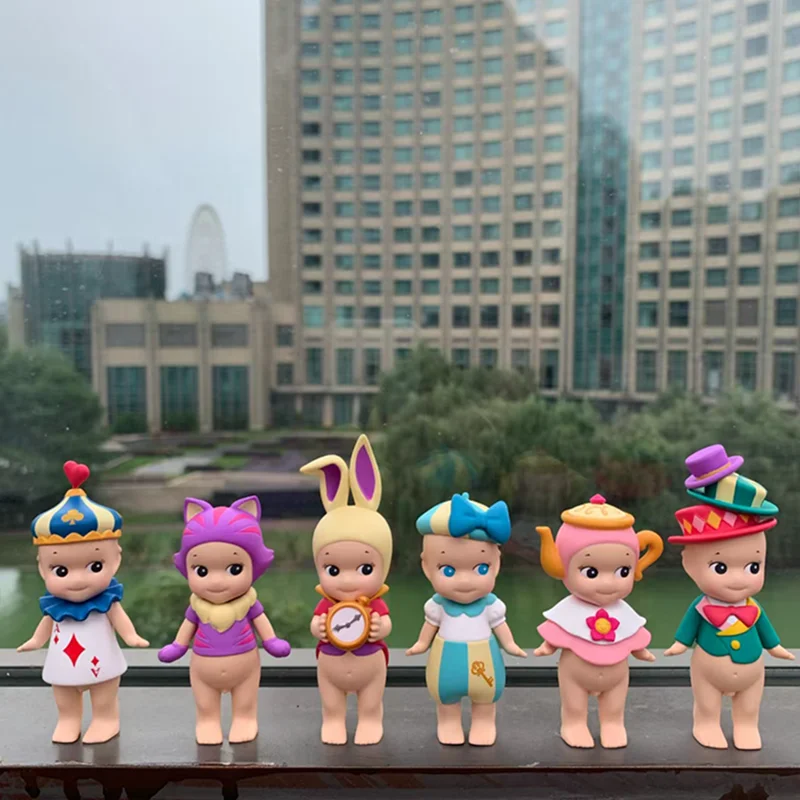 

Sonny Angel Alice Wonderland 2020 Series Blind Box Anime Figure Room Decoration Model Kawaii Figurine Style Collection Kids Gift