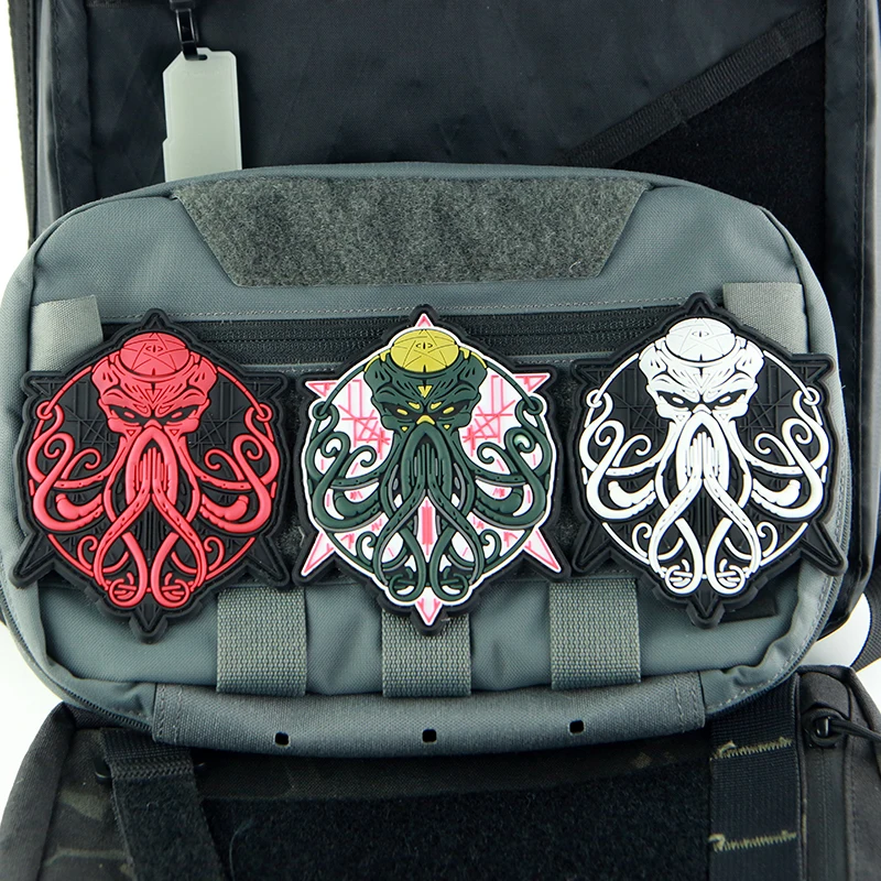 

3D PVC Octopus Monster Patches for Clothing Soft Rubber Luminous Hook and Loop Exquisite Armband Morale Badge Fit Backpack Hats