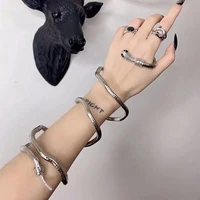 AENSOA 2025 nouveau Punk multicouche en alliage de métal or noir couleur Cool Bendy serpent collier Bracelet pour femmes hommes gros bijoux 4