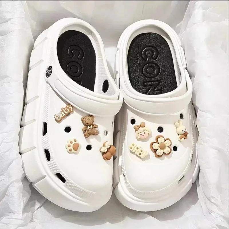 105 hole shoes BABY princess-White