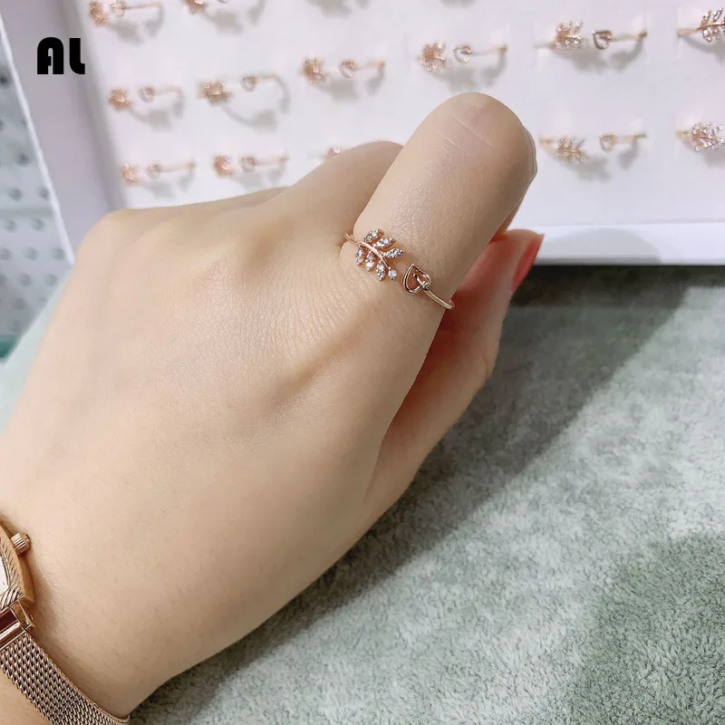 

Fashionable and Trendy Rings Korean Style Leaf with Open Peach Heart Zircon Fine Ring, Simple Color Preservation Ring for Women