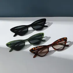 Chic Retro Cat Eye Sunglasses Set - 3 Pairs of Vintage-Inspired Eyewear (Black green demi)