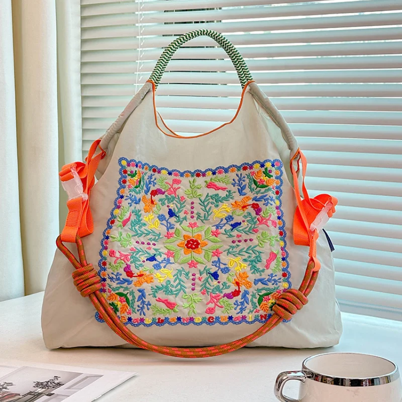 New Women's Shoulder Bag, Bohemian Style, Flower Embroidery Shopping Bag, Japanese Style Lightweight Foldableable Large-Capacity Tote Bag, Suitable for Work Clothing, Travel, Shopping, Holiday Gifts, Christmas Surprise Gifts - Image 6